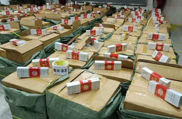 云霄香烟批发市场，烟云缭绕中的商业传奇，探寻市场繁华背后的故事